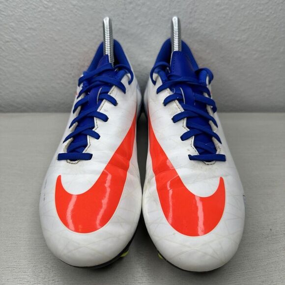 Nike Hypervenom Phelon Women’s Soccer Cleats - Picture 3 of 7